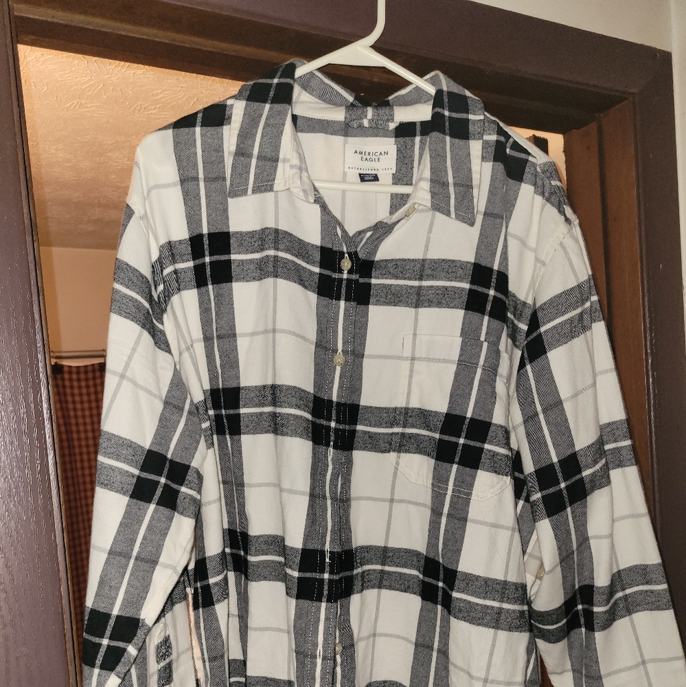 American Eagle Outfitters  Plaid Shirt